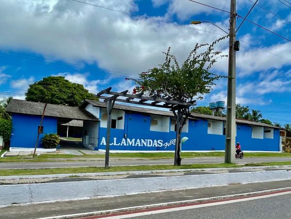 A la foto es mostra l'objecte Pousada Allamandas Feliz situat a la ciutat de Salinópolis.