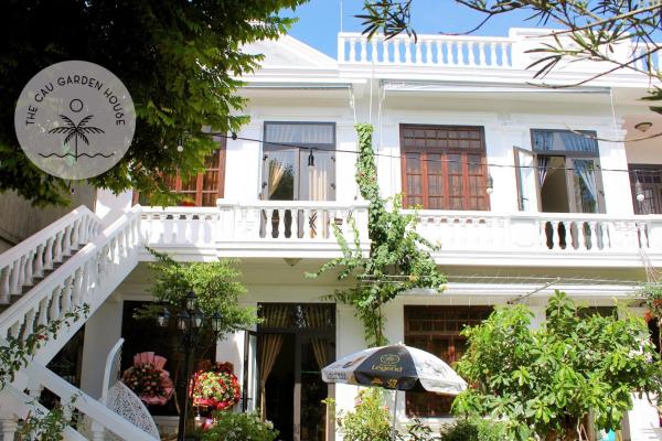 A la foto es mostra l'objecte The Cau Garden House situat a la ciutat de Ấp Long Hồ Hạ.
