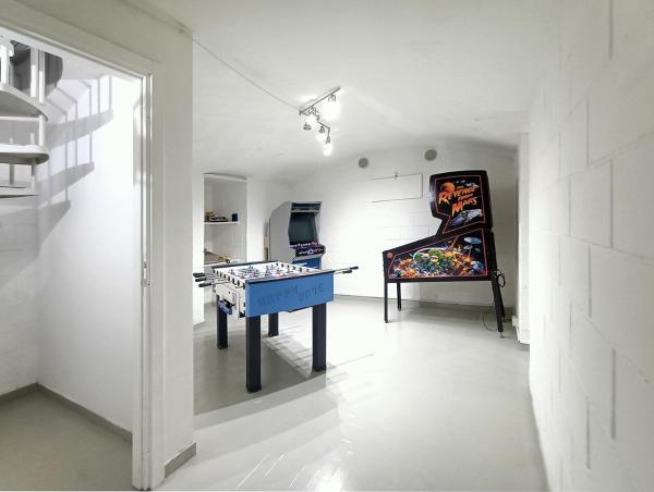 A la foto es mostra l'objecte Game house in the center situat a la ciutat de Milà.