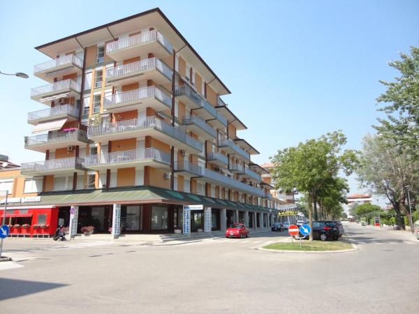 Bild 4: Flat by the sea with a balcony