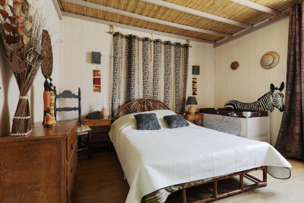 Na foto é possível ver o objeto Gîte les Hirondelles localizado na cidade de Fenouillet.