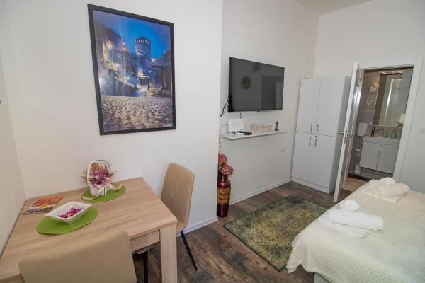 A la foto es mostra l'objecte Apartman Sarah Mostar situat a la ciutat de Mostar.