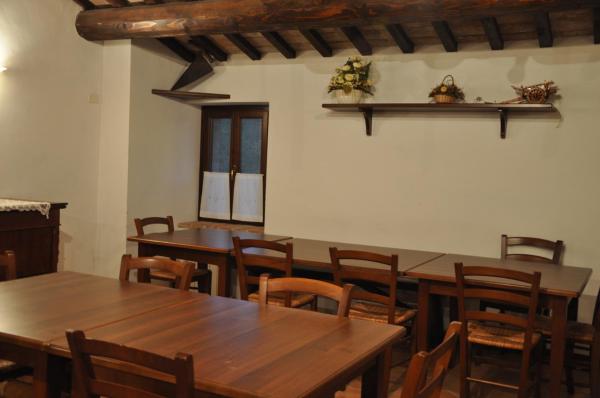 På billedet ses objektet Farmstay Agriturismo La Fonte beliggende i byen Serrapetrona.