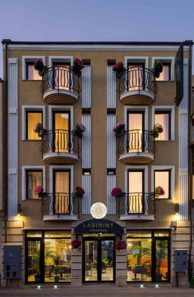 Na zdjęciu widoczny jest obiekt Labirint Boutique Hotel - Central Location położony w mieście Bukareszt.
