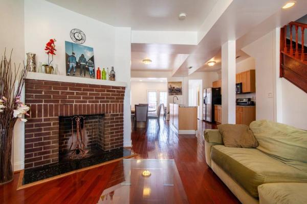 A la foto es mostra l'objecte Relaxing, Spacious, Private, Walkable in Petworth! situat a la ciutat de Washington.