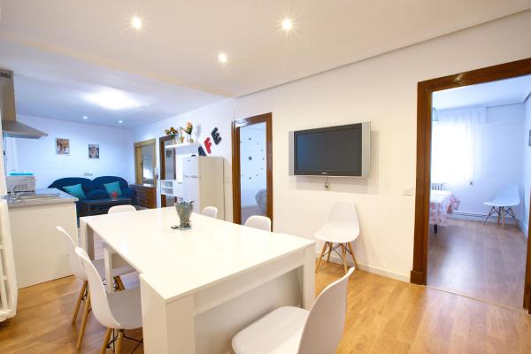 На фото показан объект CUENCALOFT RAMÓN Y CAJAL 18, расположенный в городе Куэнка.