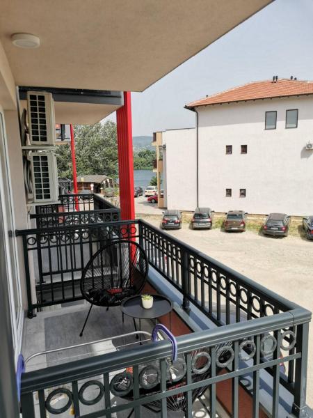 A la foto es mostra l'objecte Spasić situat a la ciutat de Ostrovo.