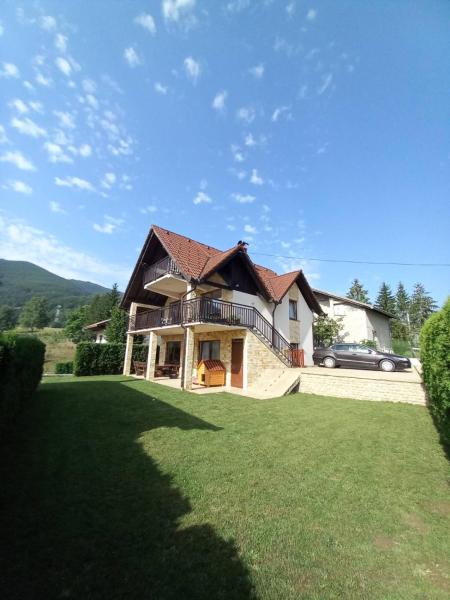 Na fotografii je vidět objekt Apartman Milekic nacházející se ve městě Brdo.