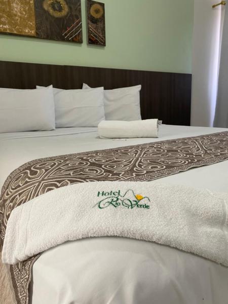 Na fotografii je vidět objekt Hotel Rio Verde nacházející se ve městě Dianópolis.