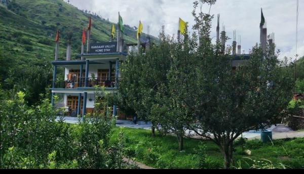 A la foto es mostra l'objecte Ransaar Valley Homestay situat a la ciutat de Rohru.