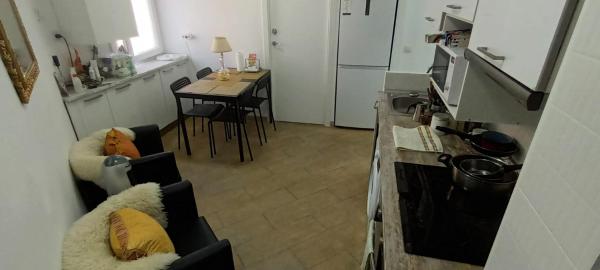 A la foto es mostra l'objecte Habitación AP situat a la ciutat de Madrid.