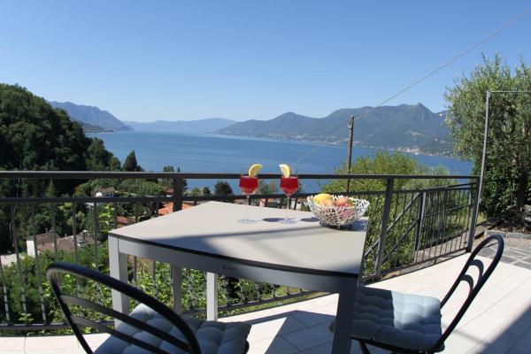 A la foto es mostra l'objecte Casa Colmegna mit traumhaften See- und Bergblick situat a la ciutat de Luino.