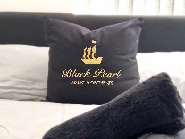 Na fotografii je vidět objekt Black Pearl Luxury Apartments nacházející se ve městě Blackpool.