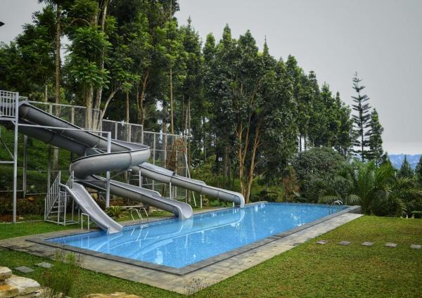 The Hidden Hills Villa