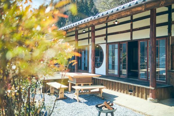 Nella foto è visibile l'oggetto Kominkayado LOOF Kyonoie situato nella città di Azusayama.