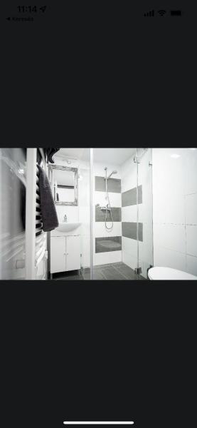 Twin Apartment, Budapest