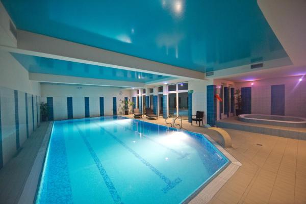 Na zdjęciu widoczny jest obiekt Hotel Kameralny położony w mieście Kielce.