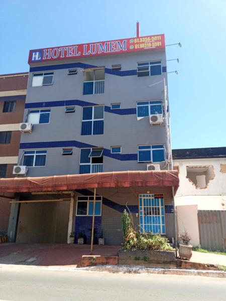 写真にはタグアチンガ市にあるHotel Lumem Taguatinga Sulが写っています。