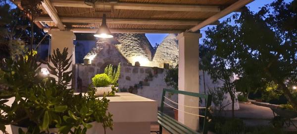 A la foto es mostra l'objecte TRULLO PIETRAPOESIA situat a la ciutat de Ostuni.