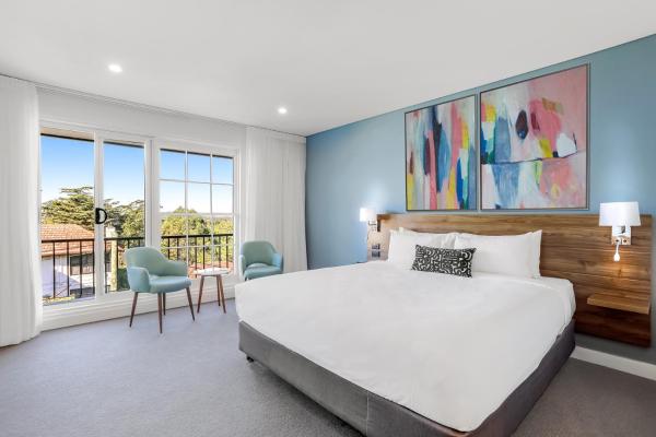 På billedet ses objektet Killara Hotel & Suites beliggende i byen Gordon.