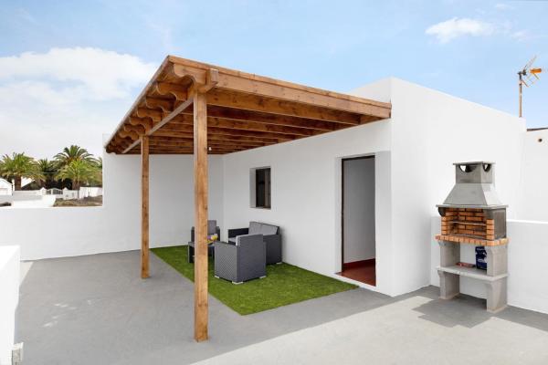 The photo shows the Casa Diego located in the city of Soo.