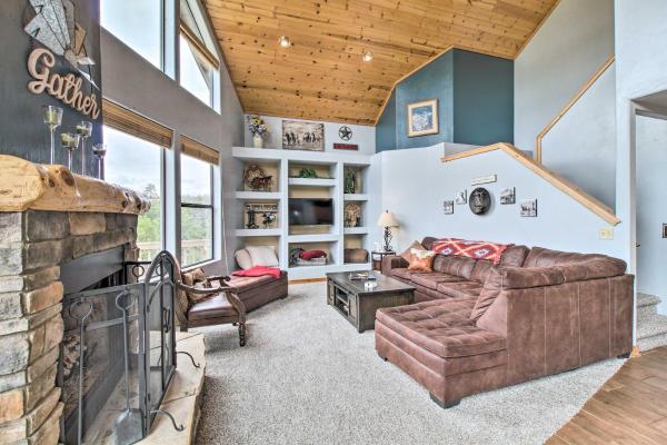 A la foto es mostra l'objecte Secluded Show Low Home Near Hiking Trails! situat a la ciutat de Snowflake.