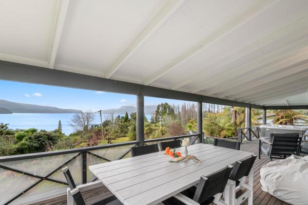 Foto 8: Splendour on Spencer - Lake Tarawera Holiday Home