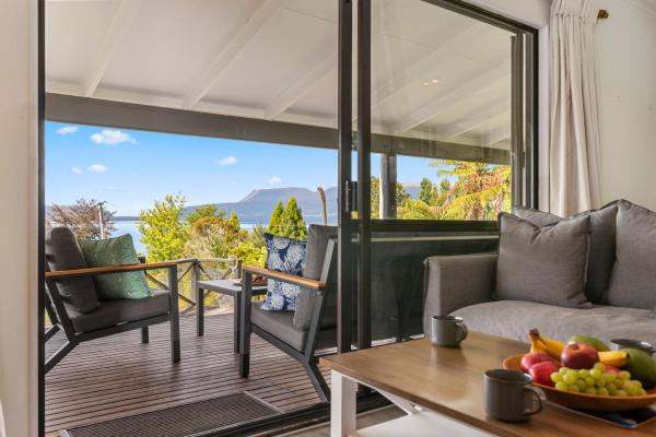 Foto 6: Splendour on Spencer - Lake Tarawera Holiday Home