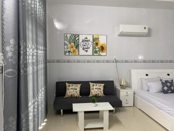 På billedet ses objektet Nina homestay P1,P4 beliggende i byen Thốt Nốt.