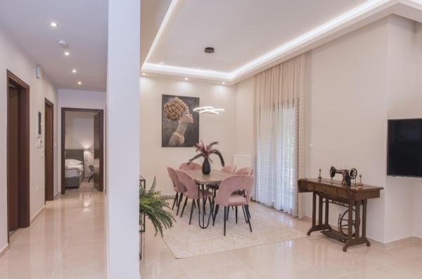 A la foto es mostra l'objecte Luxury Moi Apartment in Bafra Village situat a la ciutat de Koutsélion.