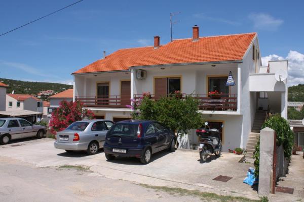 Apartments By The Sea Tisno, Murter - 5091 - Pirovac