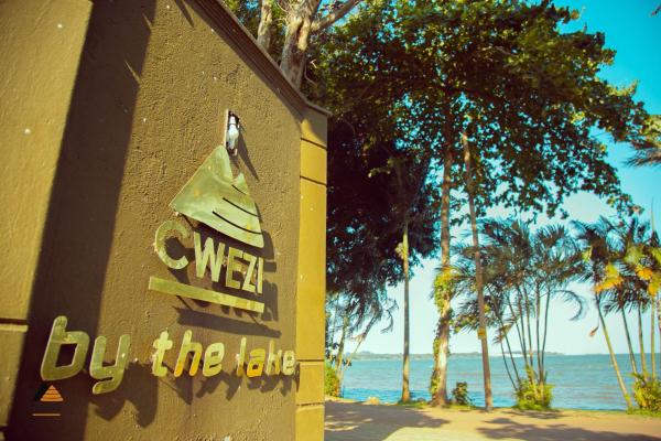 A la foto es mostra l'objecte CWEZI BY THE LAKE situat a la ciutat de Entebbe.
