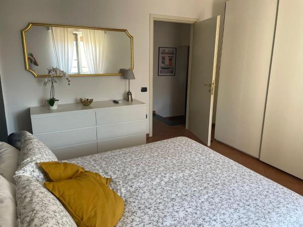 Na zdjęciu widoczny jest obiekt MammaRo's House położony w mieście Neapol.