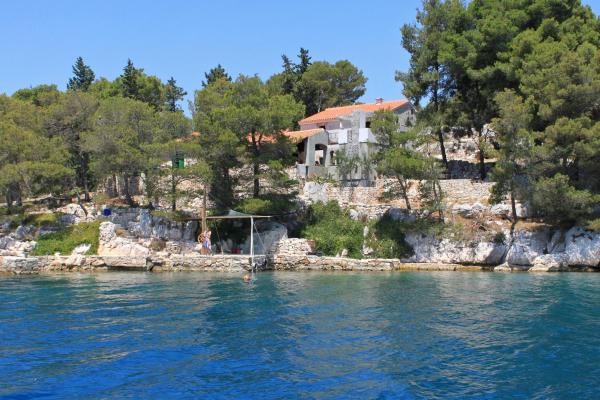 Na zdjęciu widoczny jest obiekt Secluded fisherman's cottage Lavdara, Dugi otok - 8175 położony w mieście Sali.