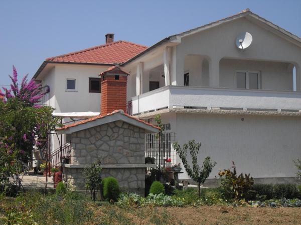 På bilden syns objektet Apartments with parking space Supetarska Draga - Donja, Rab - 11237 som ligger i staden Supetarska Draga.