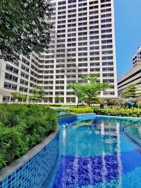 A la foto es mostra l'objecte Lot's Pad nr BGC situat a la ciutat de Manila.