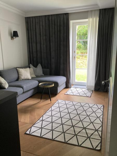 Auf dem Foto ist das Objekt Kraków Green Hill Luxury Apartment in der Stadt Balice zu sehen.