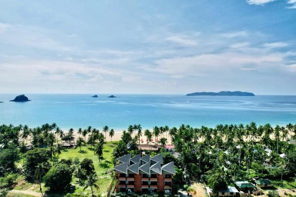 A la foto es mostra l'objecte Nacpan Beach Resort Managed by H Hospitality - Newly Renovated situat a la ciutat de Nacpan.