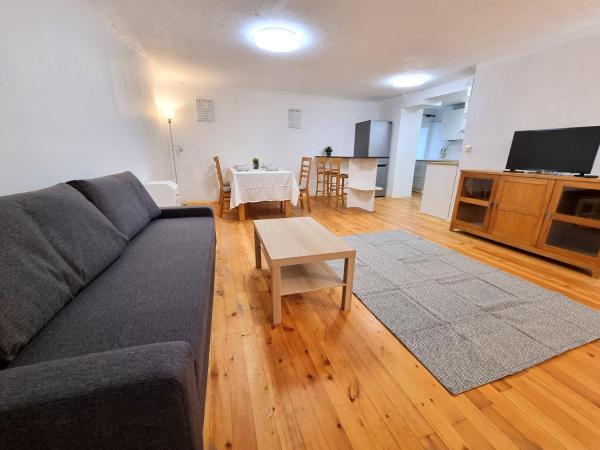 Vagnera Old Town Two Bedroom Apartment, Rīga