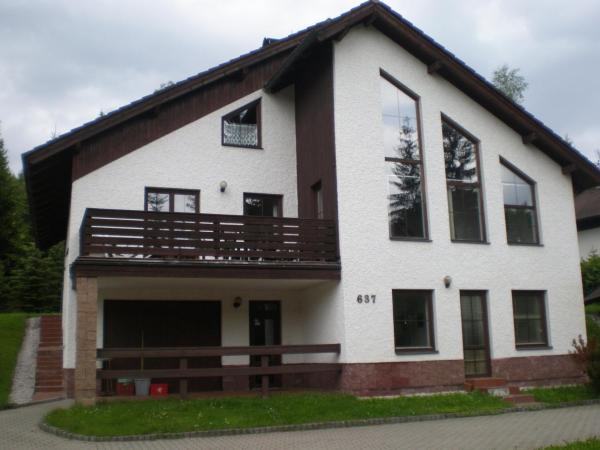 Op de foto is het object Apartmany Harrachov te zien, gelegen in de stad Harrachov.