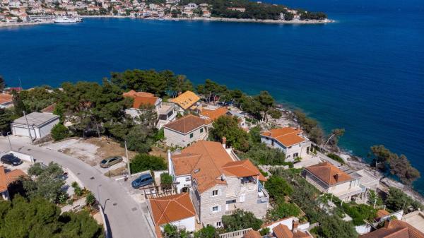 Auf dem Foto ist das Objekt Apartments by the sea Puntinak, Brac - 718 in der Stadt Selca zu sehen.