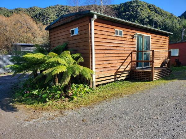 Op de foto is het object Queenstown Copper Country Cabins te zien, gelegen in de stad Queenstown.