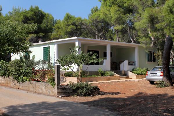 På billedet ses objektet Apartments by the sea Mudri Dolac, Hvar - 5694 beliggende i byen Vrboska.