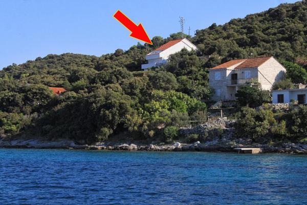 A la foto es mostra l'objecte Apartments by the sea Tri Zala, Korcula - 4346 situat a la ciutat de Korčula.