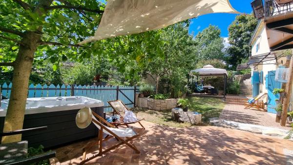 Na zdjęciu widoczny jest obiekt Spod Korit - Brgudac, Opatija with hot tub and free parking położony w mieście Lanišće.
