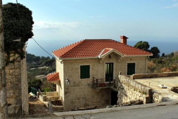 A la foto es mostra l'objecte Holiday house with a swimming pool Gornja Podgora, Makarska - 5985 situat a la ciutat de Podgora.