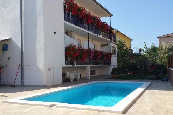 A la foto es mostra l'objecte Family friendly apartments with a swimming pool Pula - 7610 situat a la ciutat de Pula.