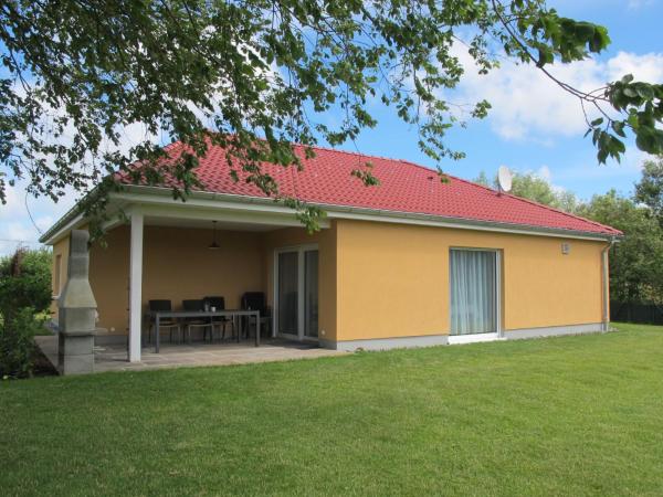 Na zdjęciu widoczny jest obiekt Holiday Home Pusteblume by Interhome położony w mieście Hessenburg.
