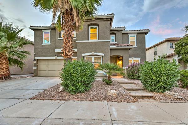 Private Pool & Hot Tub: Family Home In Gilbert - Gilbert, AZ