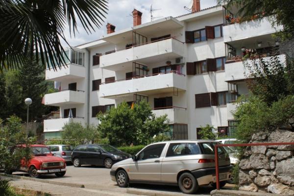 På bildet vises objektet Apartments with WiFi Lovran, Opatija - 7886 som ligger i byen Lovran.